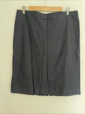 LOFT Charcoal Pencil Skirt
